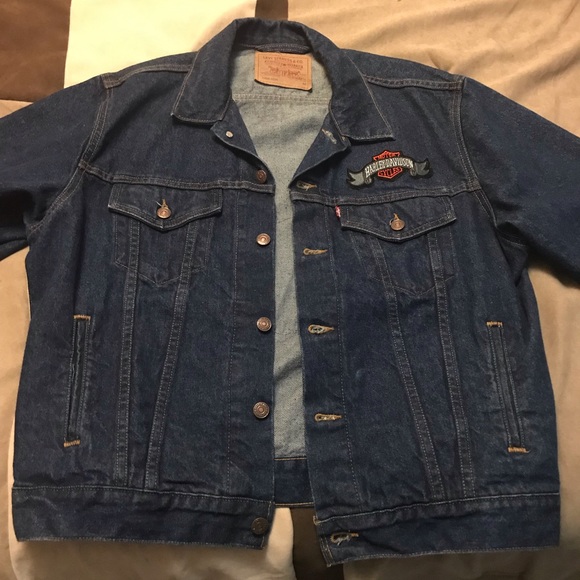 Levi’s Jean Jacket - Picture 2 of 3